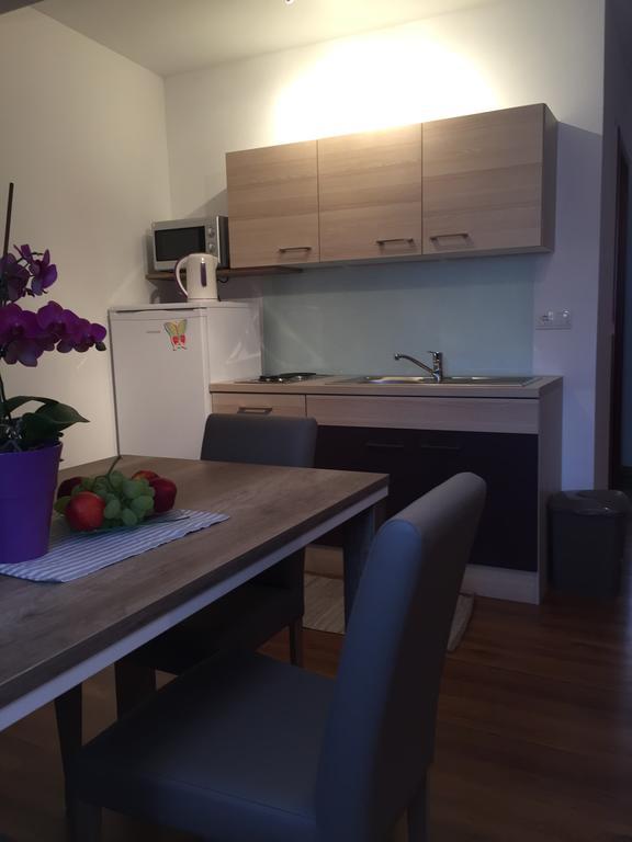 Apartments Petra สลูน ภายนอก รูปภาพ